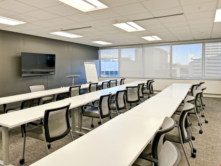 MO, Clayton - Sevens Building