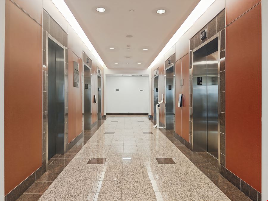 ON, Mississauga - Sussex Centre