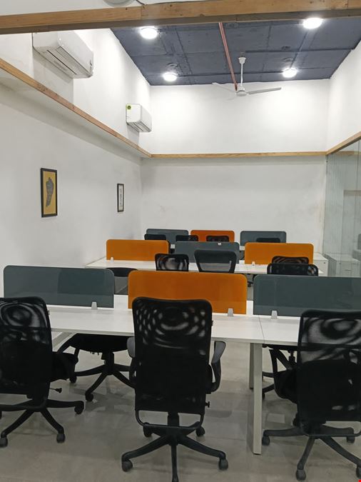 iWorkk - Coworking