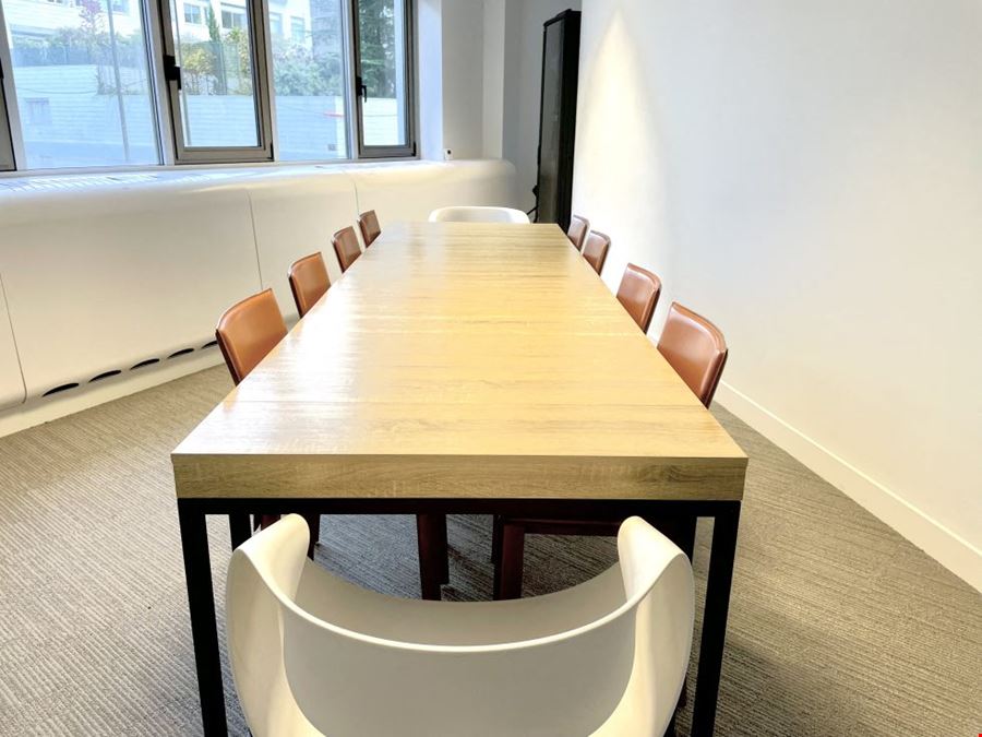 Together Neuilly / Levallois