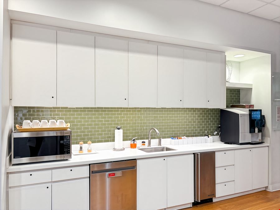 IA, Des Moines - West Glen Town Centre