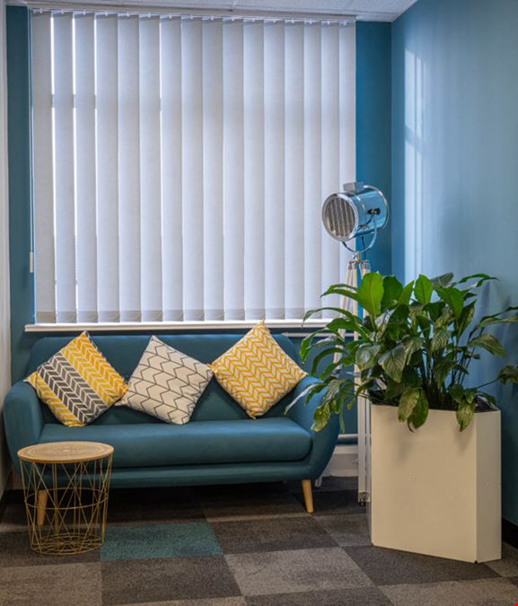 Airivo - Boston Manor