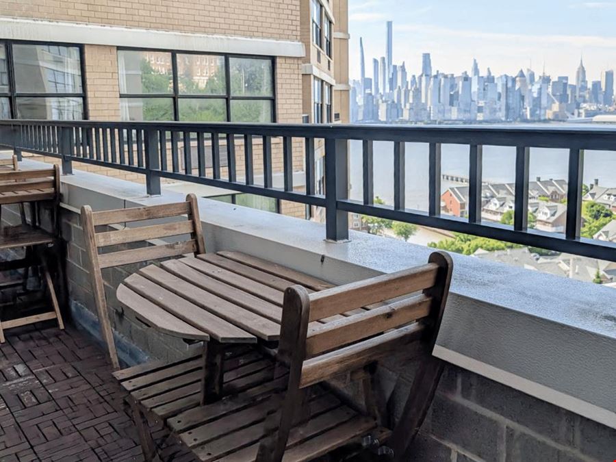 HudsonDesk