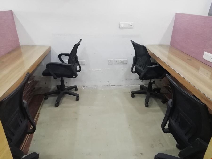 Aarna Coworking & Business Hub - Trinity Mall