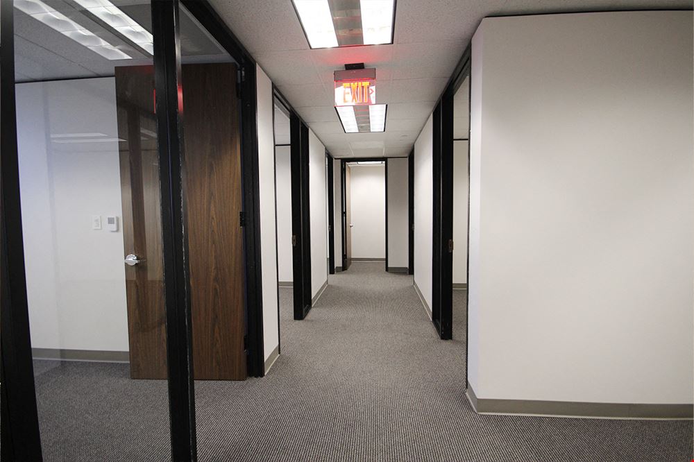 Workstyle Flexible Spaces - 2000 Crawford St