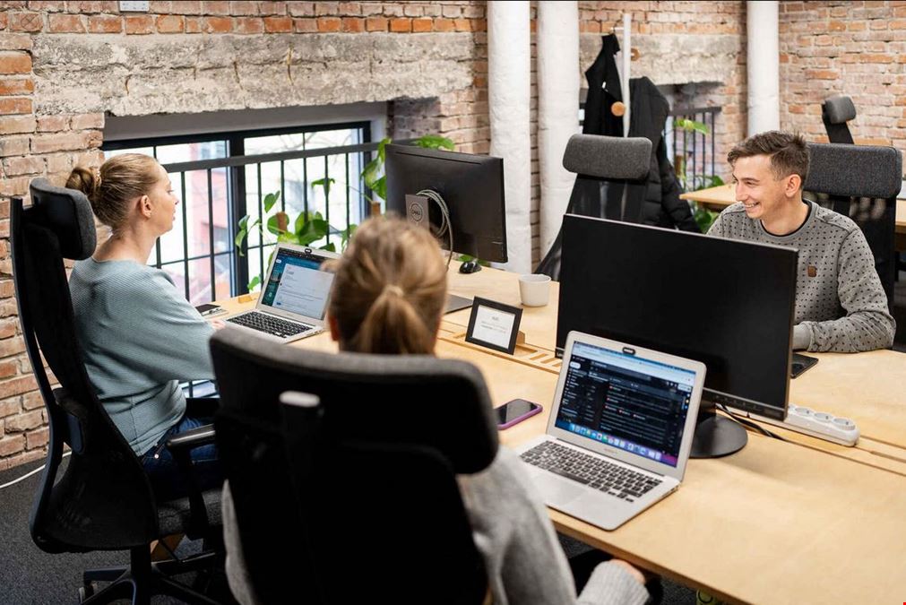 Cluster Pl. Inwalidów