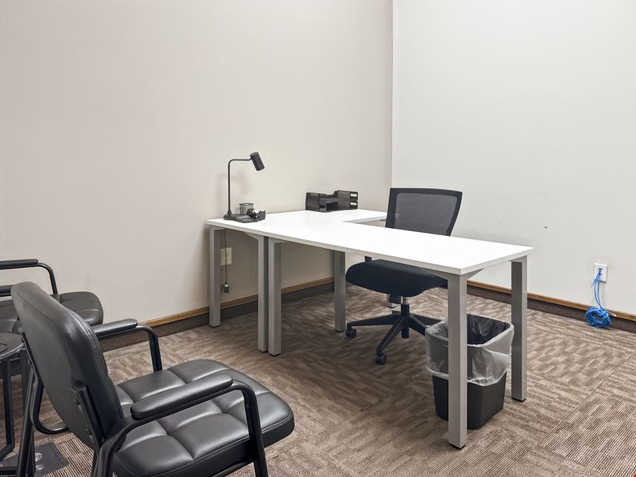 Regus - Hutchinson - 23rd Ave