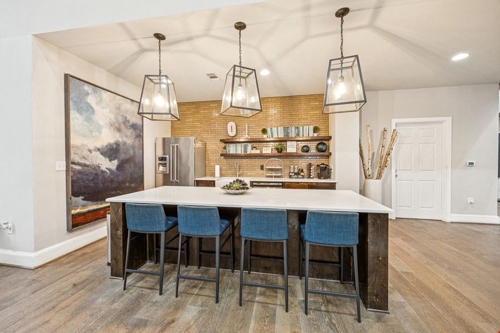 Apt CoWork at Toscana at Valley Ridge