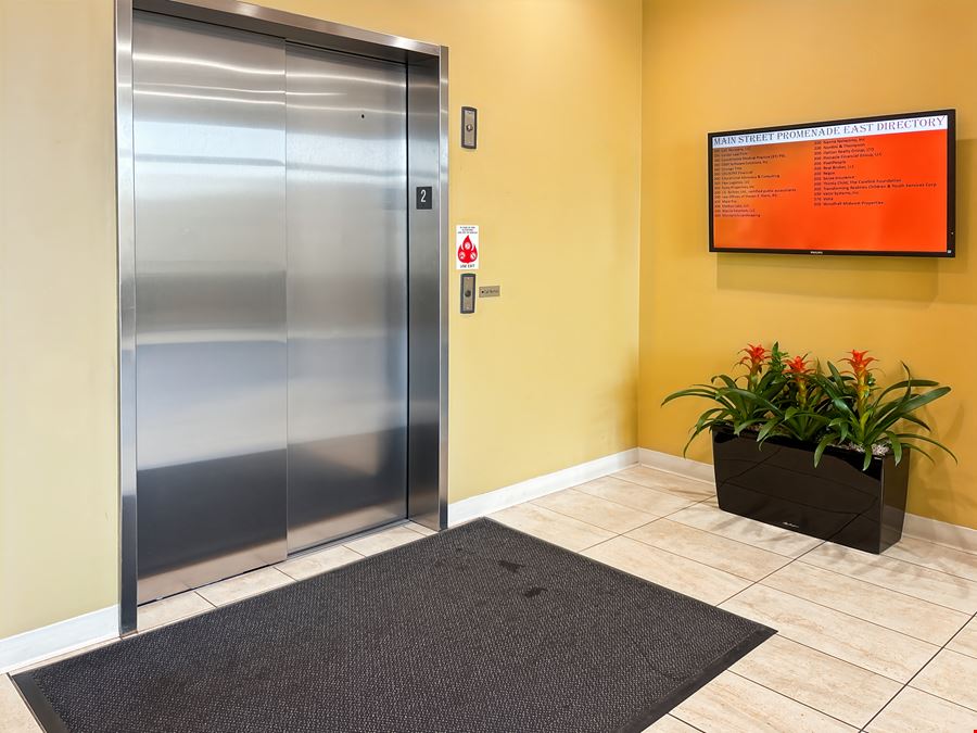 Regus - Naperville - Main Street Promenade