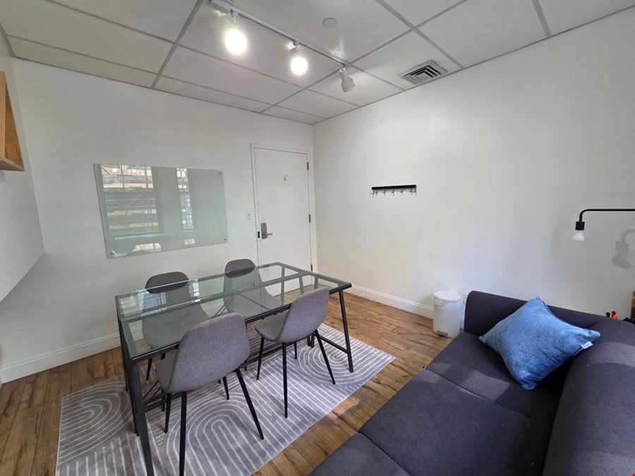 704-H: 4-Person Private Office in Midtown Manhattan