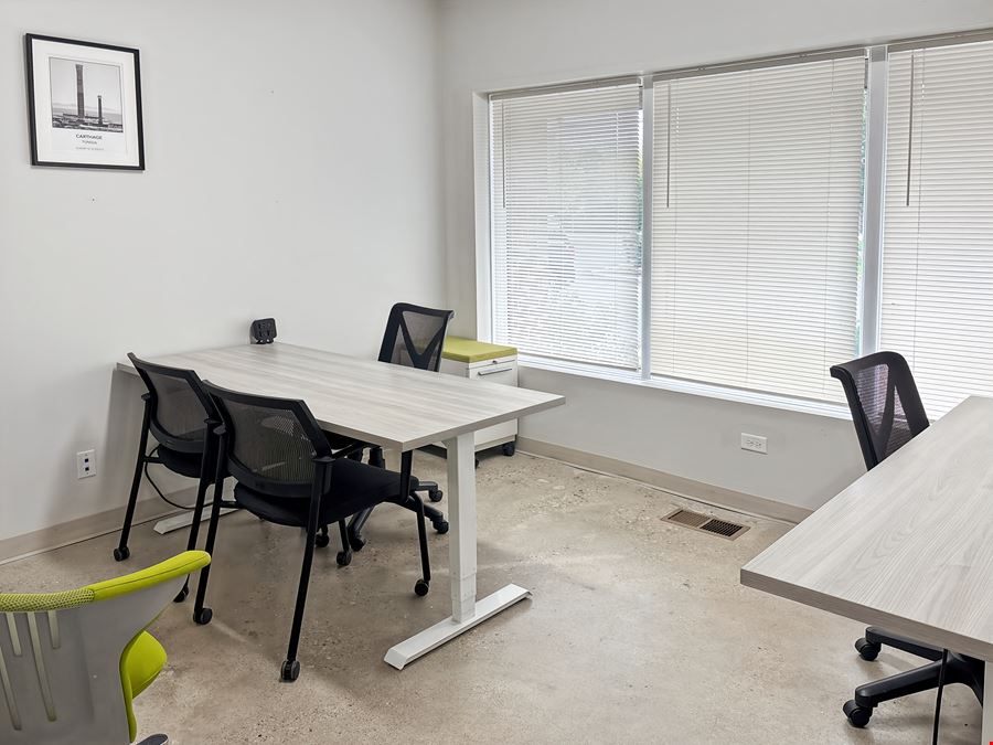 IL, Grayslake - N Atkinson Rd