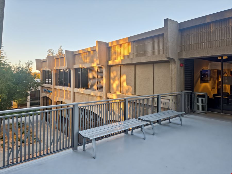 CA, Palo Alto - 4 Palo Alto Square