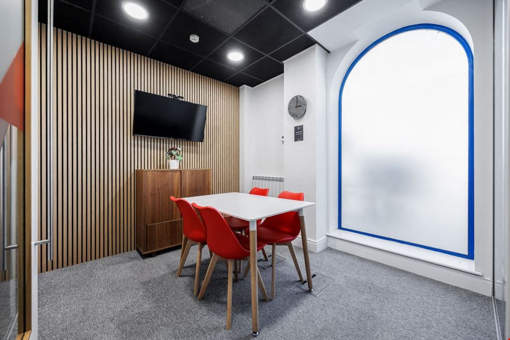 Venaspace - The Mount