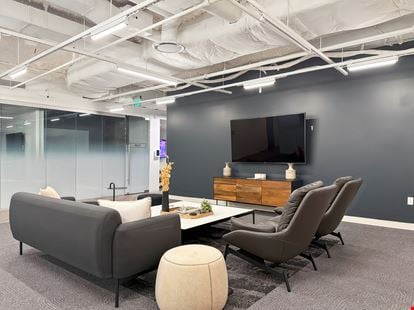Spaces - Washington - 800 Maine Avenue
