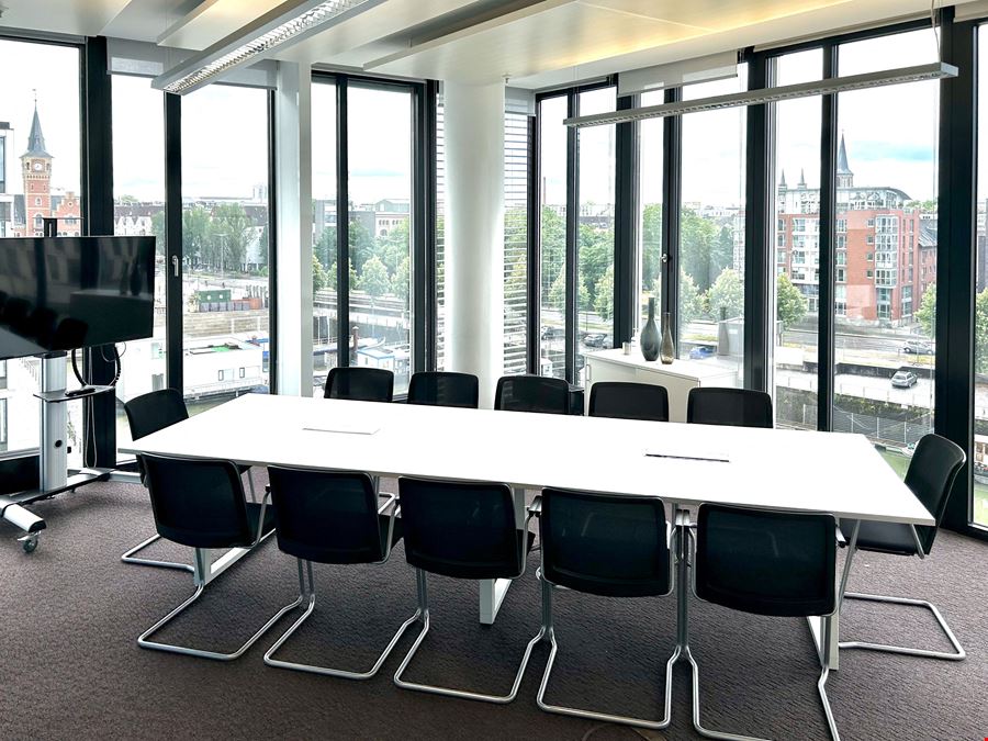 Regus - Kranhaus 1