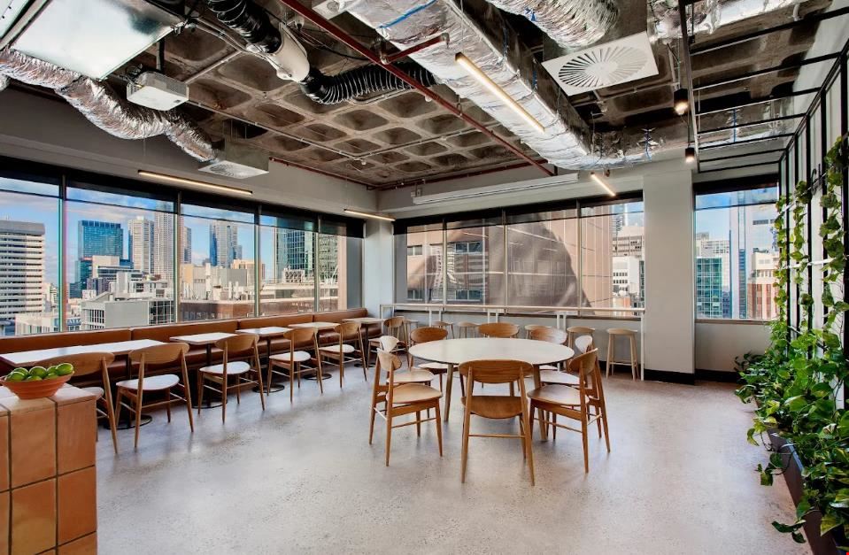 Clarence - 456 Lonsdale Street