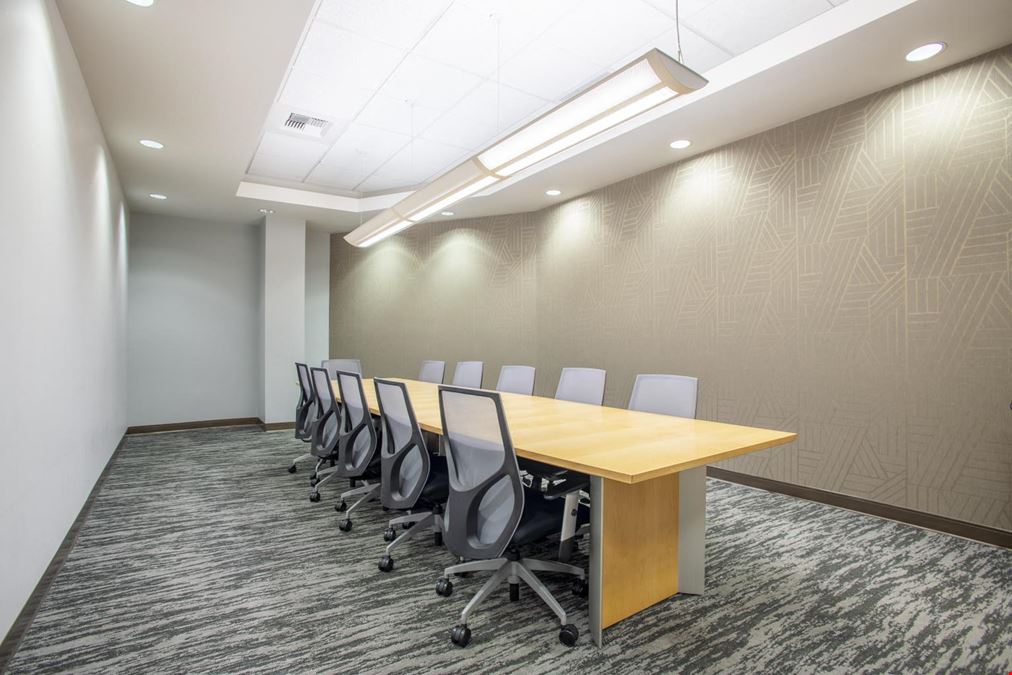 CA, Folsom - Iron Point