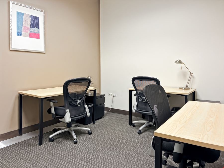 Regus - St Charles - The Plaza
