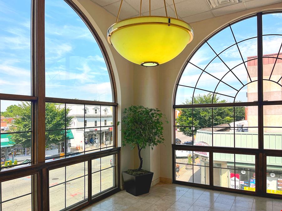 NJ, Englewood - W Palisade Ave