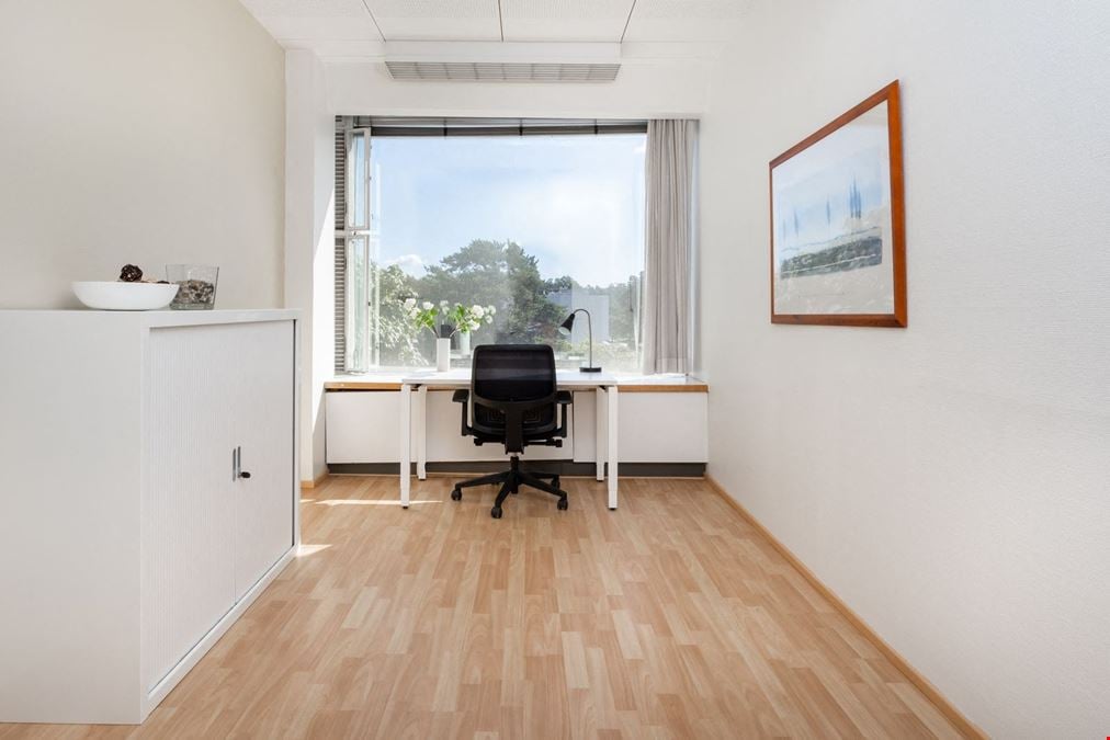 Regus - Kings Court