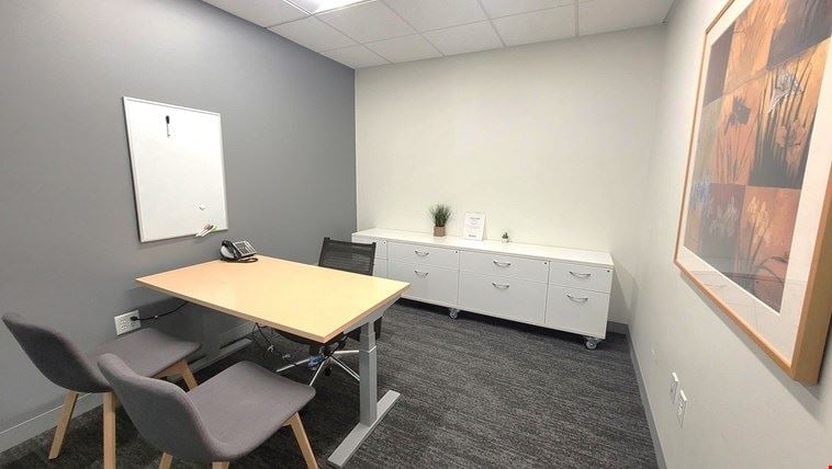 Day Office 383 ($30/hr or 1cr/hr)