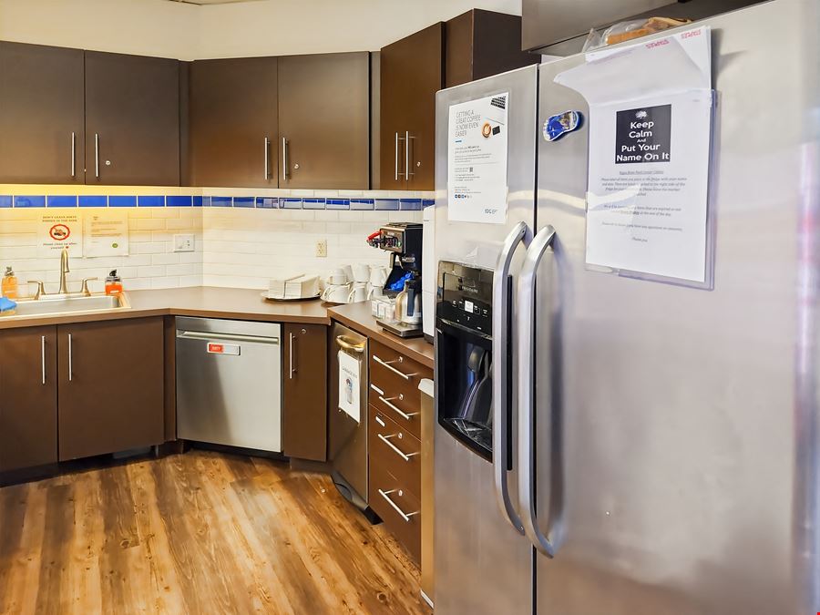 OR, Portland - River Park Center