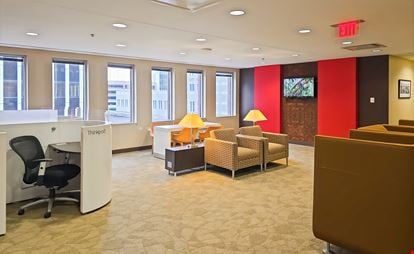 Regus - Des Moines - Hub Tower