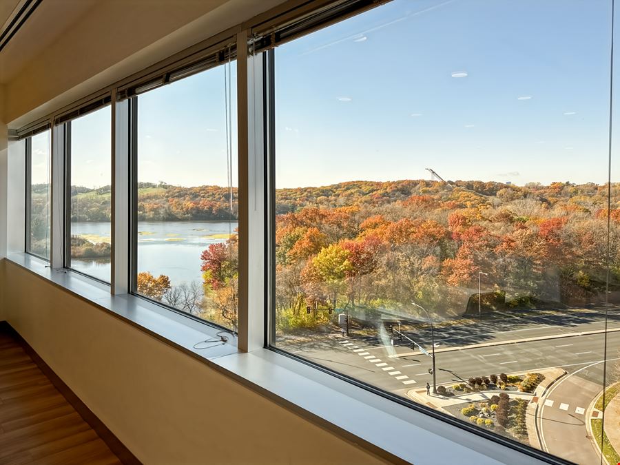 HQ - Bloomington - Normandale Lake