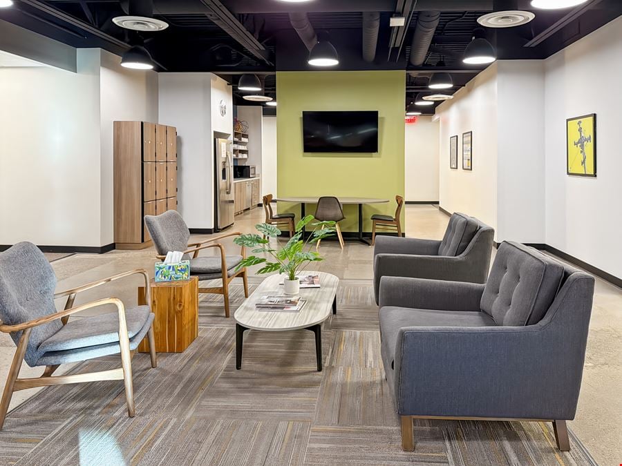 Regus - Phoenix - The Peak