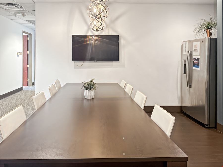 Regus - Brentwood - Center