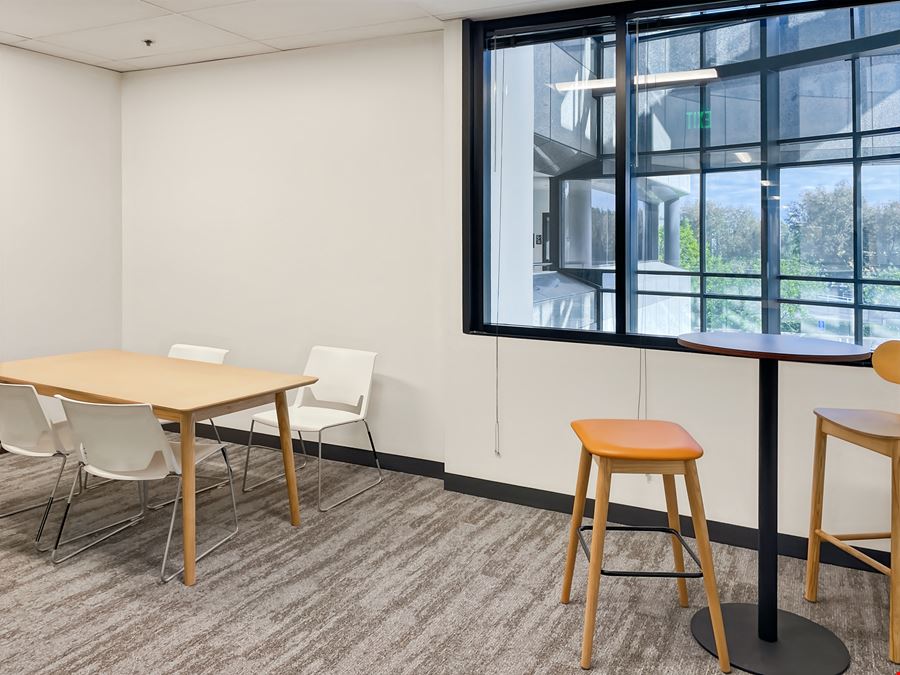 CA, Costa Mesa - Harbor Blvd