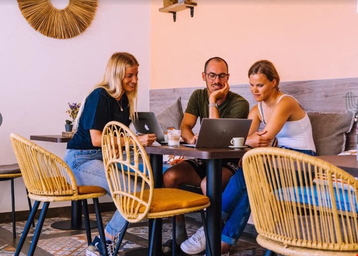 Cliff Co-Work - Space