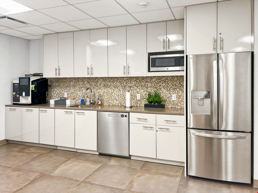 CT, Darien - Old Kings Hwy