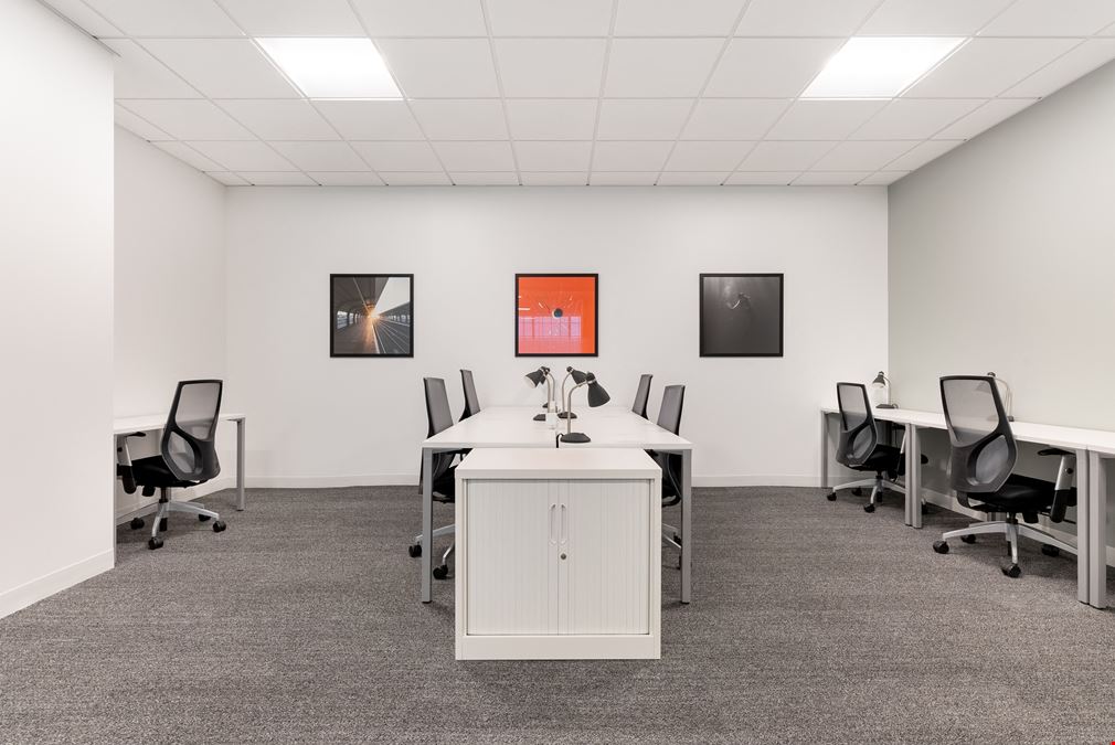 CA, Oakland - Spaces Jack London Square