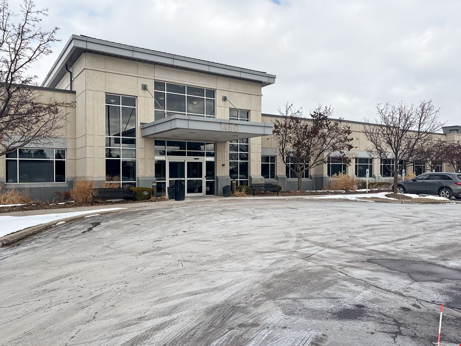 Spaces - Buffalo Grove - Busch Parkway