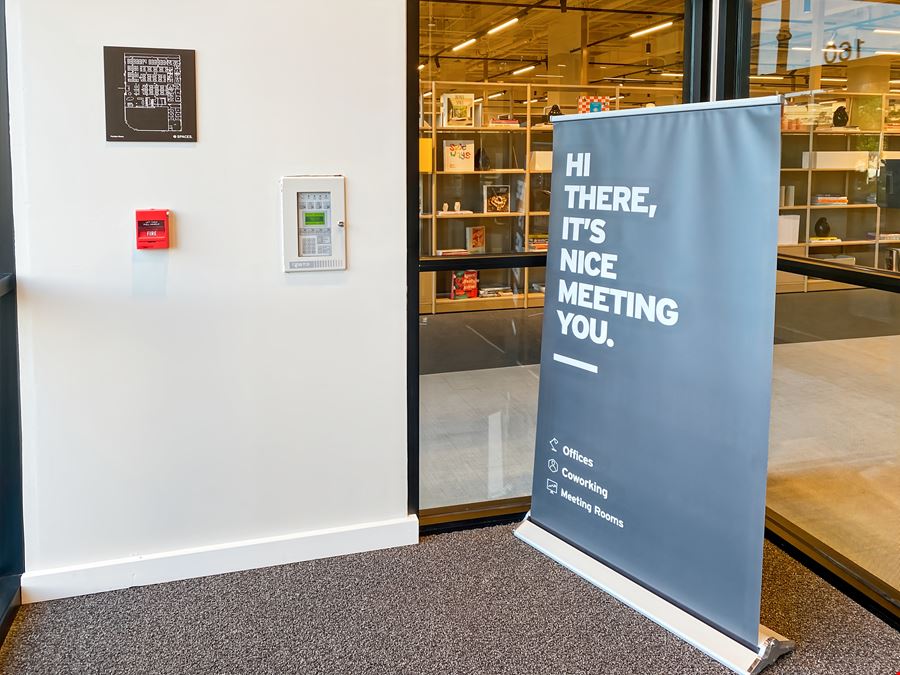 LA, Baton Rouge - 10202 Perkins Rowe