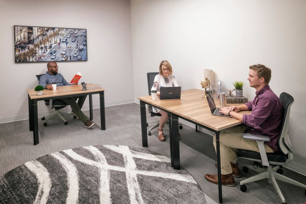 12 Desk Team Room