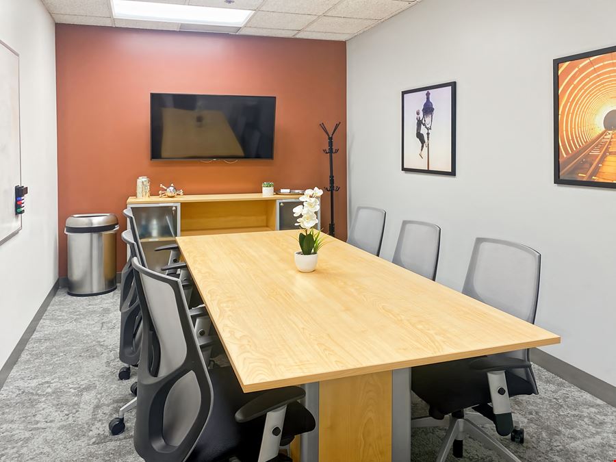 CA, Laguna Hills - Carlota Plaza