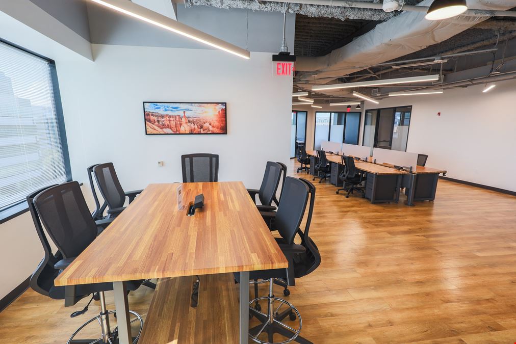 Community Shared desk