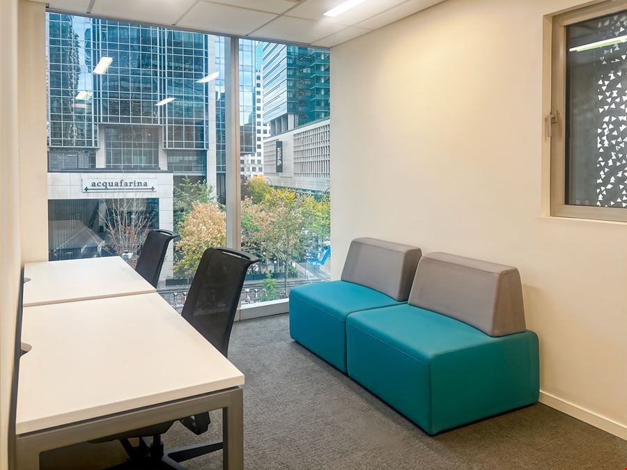 Spaces - Vancouver - Green Lamp