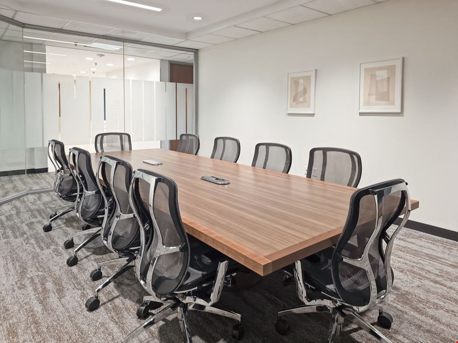 Regus - Dallas Downtown - Highland Park Place