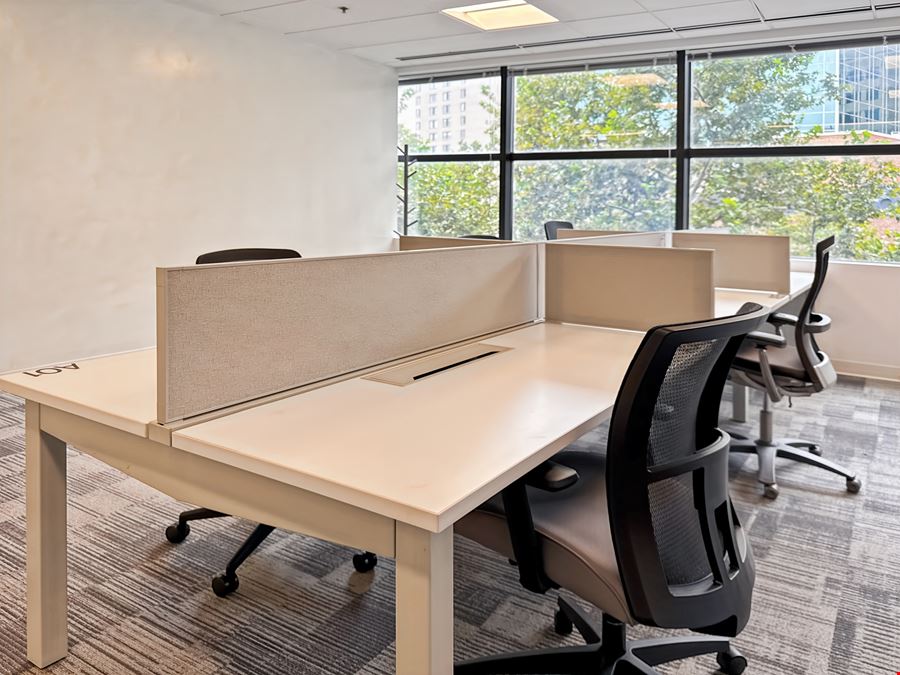 MD, Bethesda - Wisconsin Ave