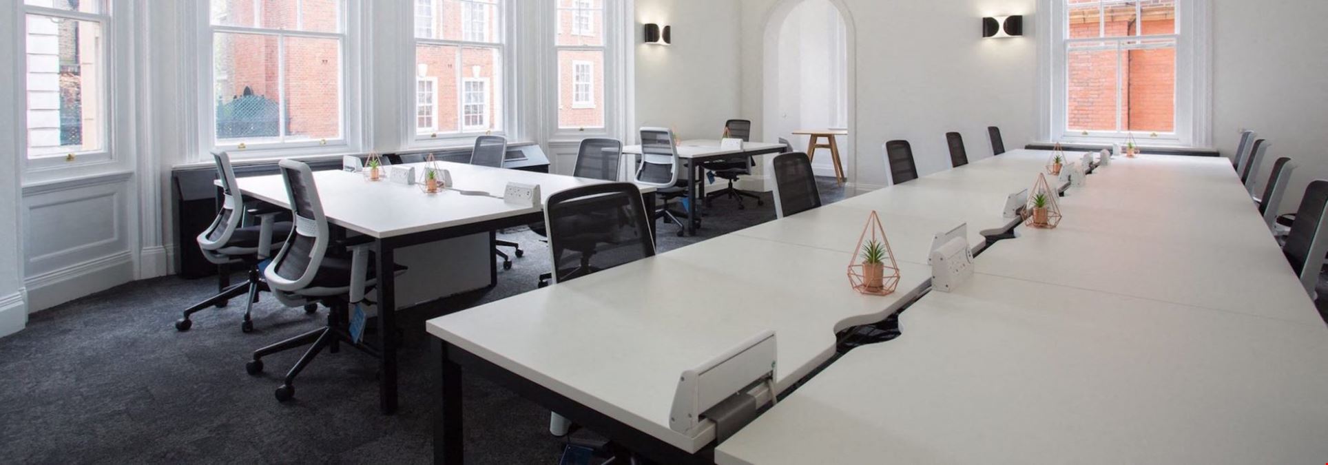 The Boutique - Mayfair - 25 Green St