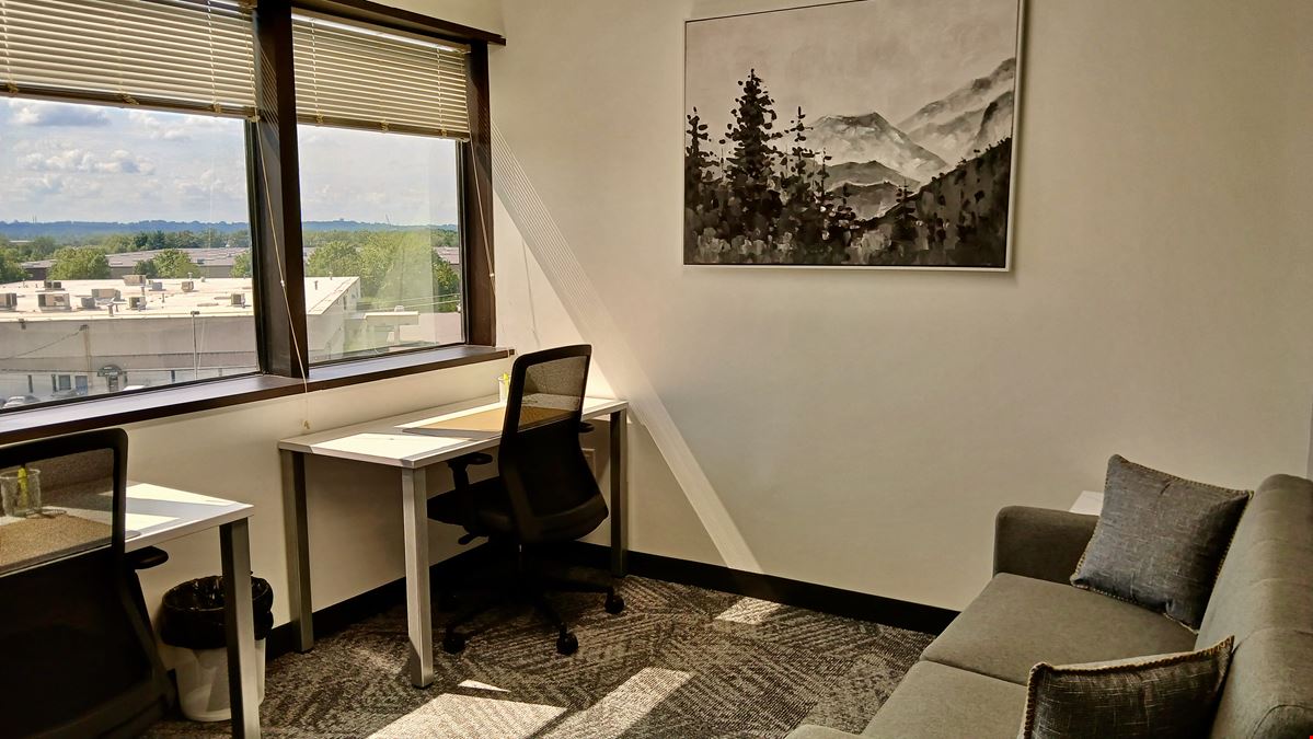 NJ, Edison - Fieldcrest Avenue