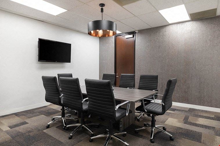 8 Person Meeting Room