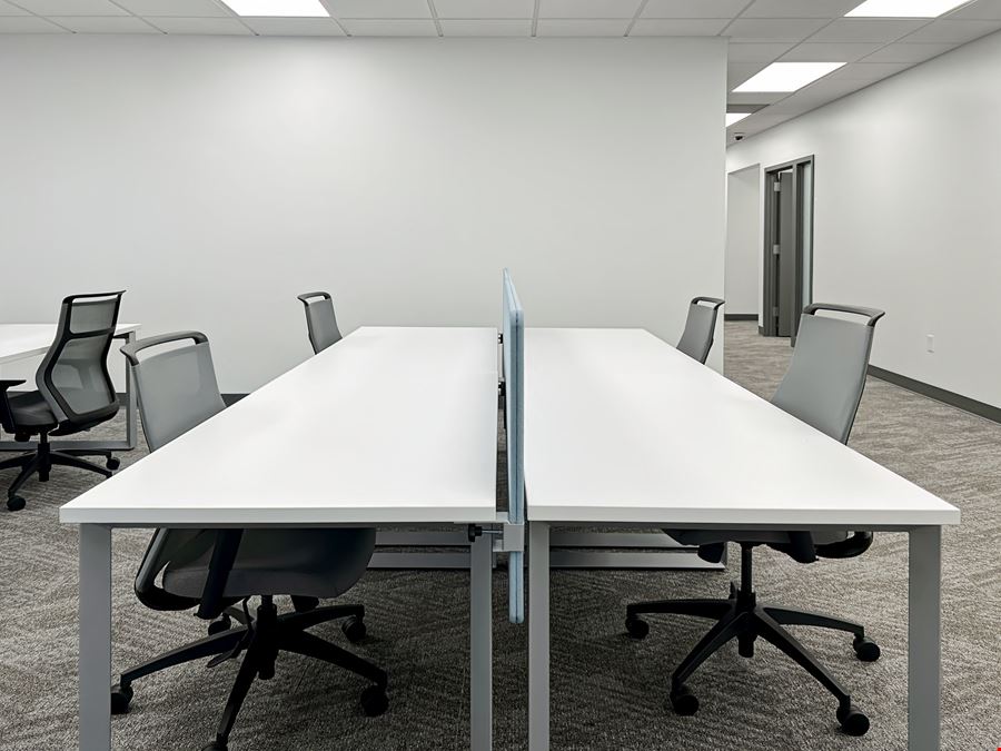 MI, Grand Rapids - Broadmoor Ave