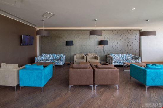 Preview of Platinum Lounge Liszt Ferenc International Airport Terminal 2B Office space for Rent in Budapest