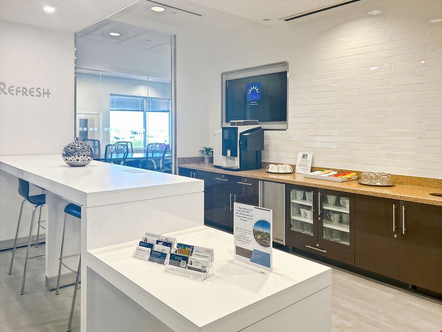 NV, Henderson - The District at Green Valley Parkway