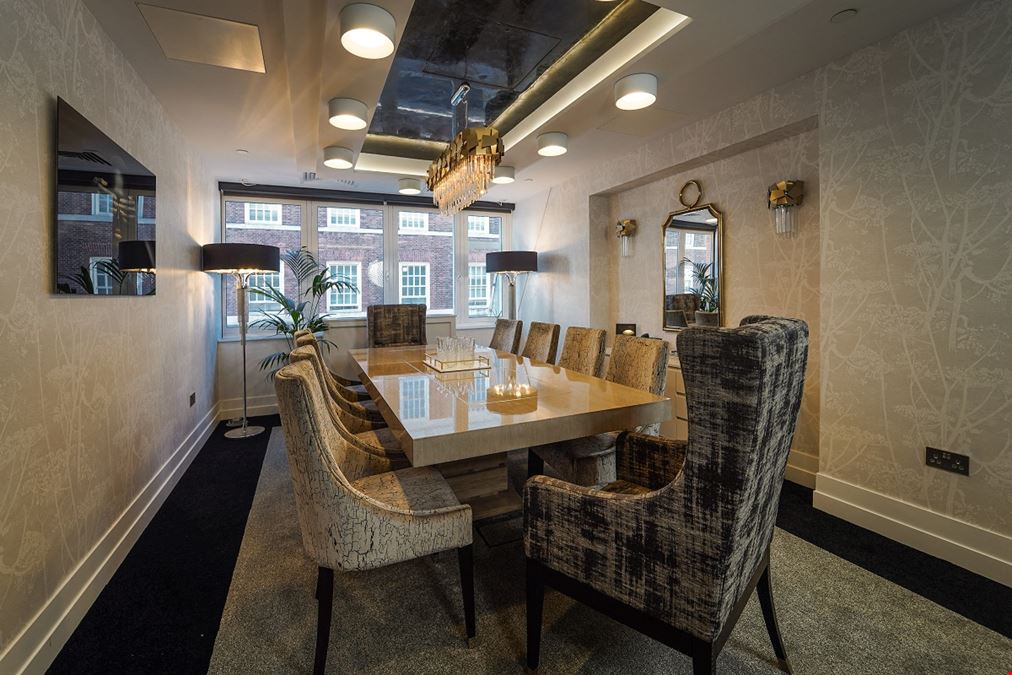 One Avenue Group - North Row