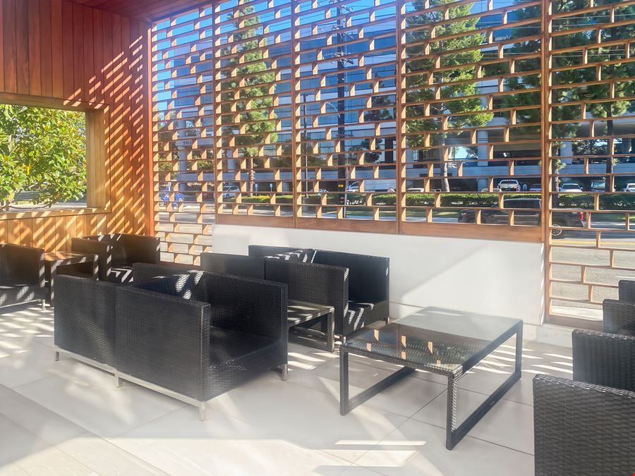 CA, Laguna Hills - Carlota Plaza